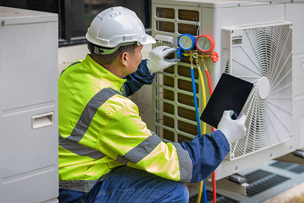 Professional Heat Pump Repair technician working in Brandon, FL